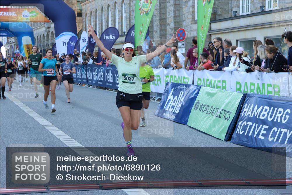 01.09.2024 - BARMER Alsterlauf Strokosch-Dieckow http://msf.ph/oto/6890126 01.09.2024 10:02:31 Ziel 2098, 2099, 2112, 2134, 2185, 2210, 2823, 3051, 3163, 3226, 3284, 3591, 3958, 3979, 4106, 4169, 4308, 4406, 4703, 4892, 5033, 5037, 8011 meine-sportfotos.de