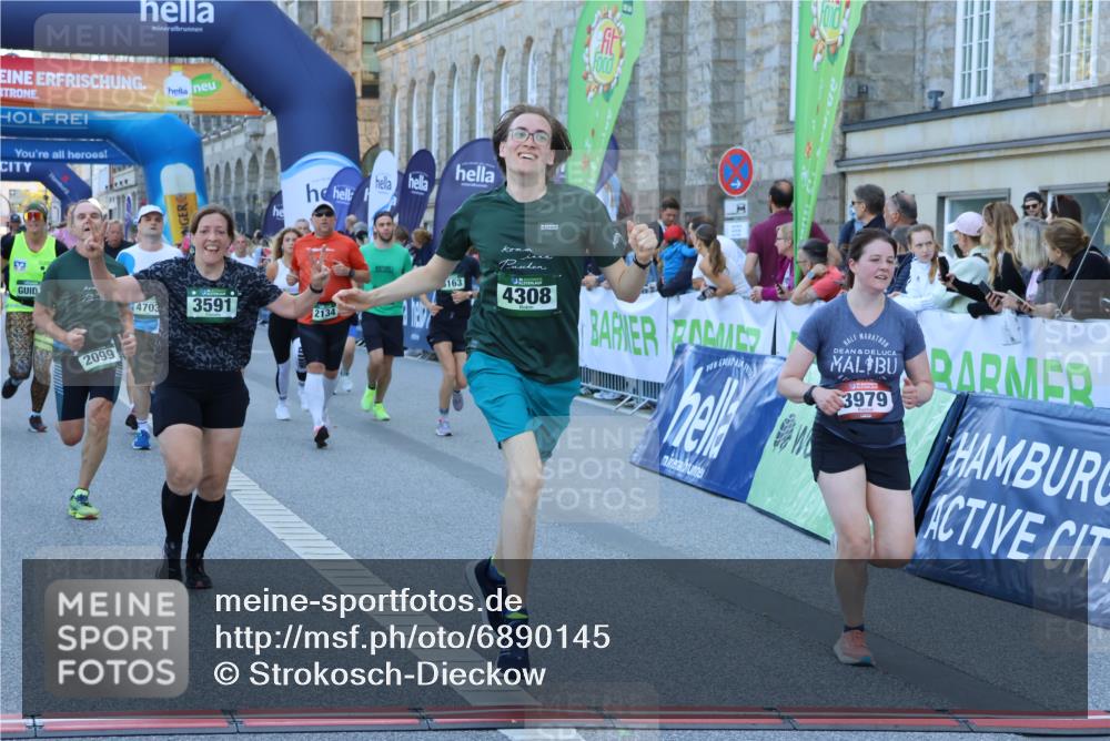 01.09.2024 - BARMER Alsterlauf Strokosch-Dieckow http://msf.ph/oto/6890145 01.09.2024 10:02:35 Ziel 2098, 2099, 2112, 2134, 2185, 2210, 2274, 2740, 2823, 3046, 3051, 3163, 3226, 3284, 3393, 3523, 3591, 3860, 3928, 3979, 3986, 4106, 4169, 4216, 4308, 4406, 4703, 4841, 4892, 4906, 5033, 5145, 5238, 8011, 8296 meine-sportfotos.de