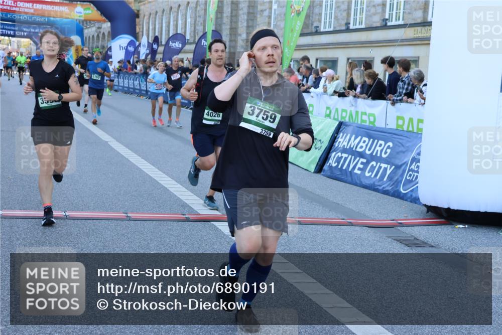 01.09.2024 - BARMER Alsterlauf Strokosch-Dieckow http://msf.ph/oto/6890191 01.09.2024 10:02:53 Ziel 2227, 2275, 2790, 2884, 3162, 3228, 3308, 3465, 3593, 3759, 4026, 4046, 4912, 4966, 4977, 5131, 8215 meine-sportfotos.de