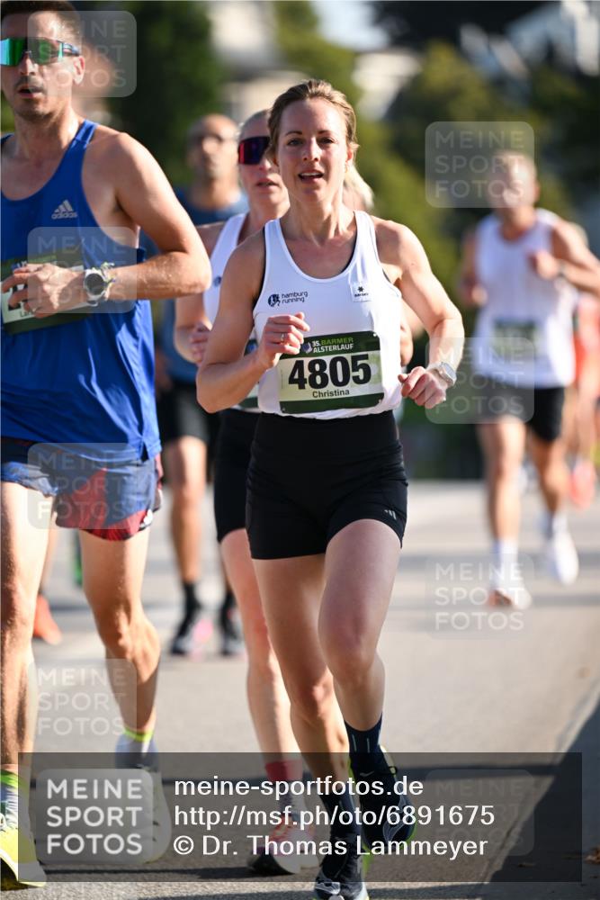 01.09.2024 - BARMER Alsterlauf Dr. Thomas Lammeyer http://msf.ph/oto/6891675 01.09.2024 09:22:27 Laufen 135, 4805 meine-sportfotos.de
