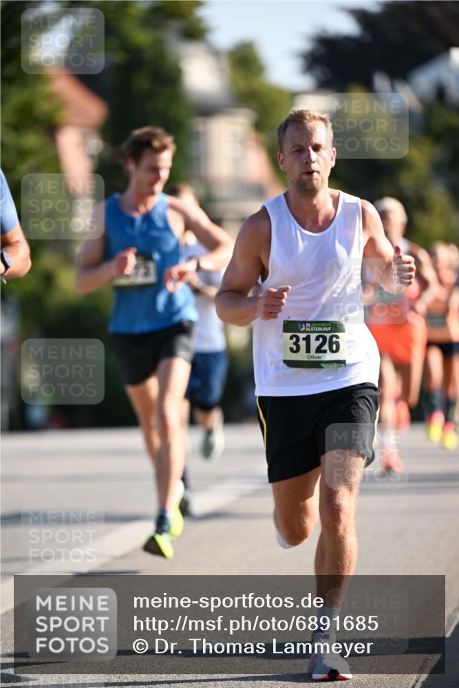 01.09.2024 - BARMER Alsterlauf Dr. Thomas Lammeyer http://msf.ph/oto/6891685 01.09.2024 09:22:29 Laufen 35, 3126 meine-sportfotos.de