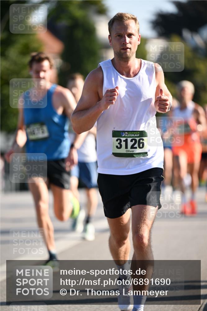 01.09.2024 - BARMER Alsterlauf Dr. Thomas Lammeyer http://msf.ph/oto/6891690 01.09.2024 09:22:30 Laufen 35, 3126 meine-sportfotos.de