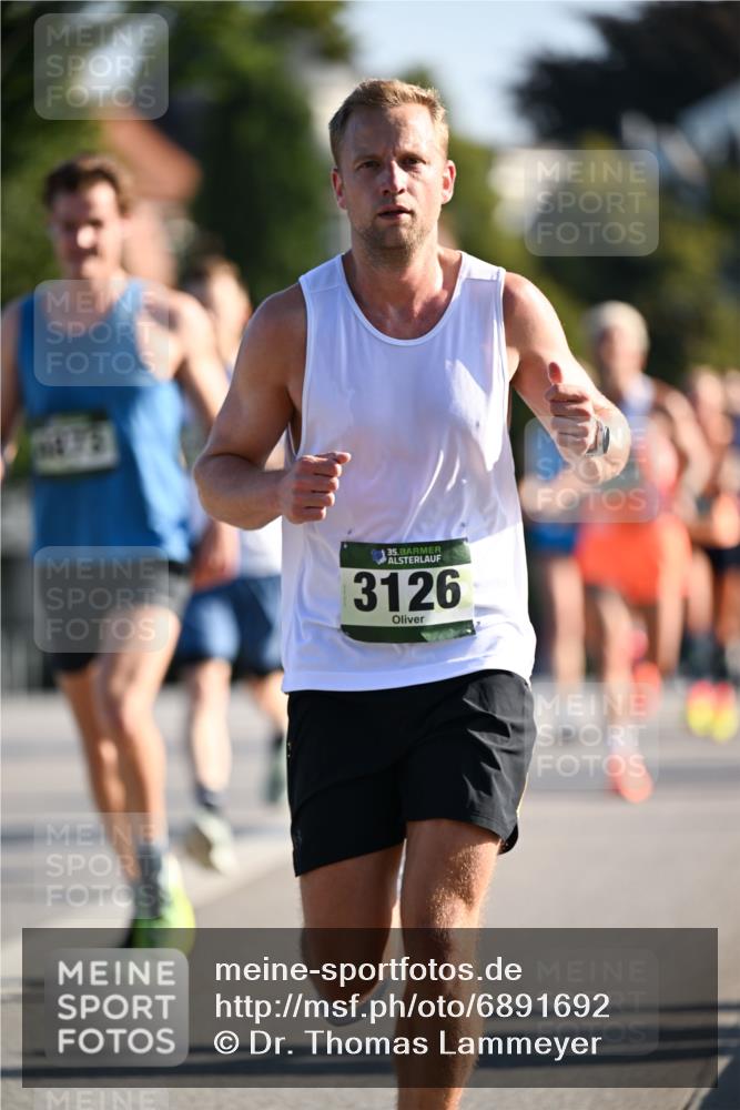 01.09.2024 - BARMER Alsterlauf Dr. Thomas Lammeyer http://msf.ph/oto/6891692 01.09.2024 09:22:30 Laufen 11475, 35, 3126 meine-sportfotos.de