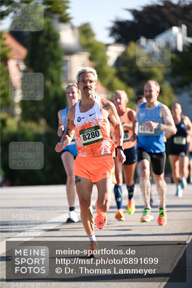 01.09.2024 - BARMER Alsterlauf Dr. Thomas Lammeyer http://msf.ph/oto/6891699 01.09.2024 09:22:32 Laufen 35, 8280 meine-sportfotos.de