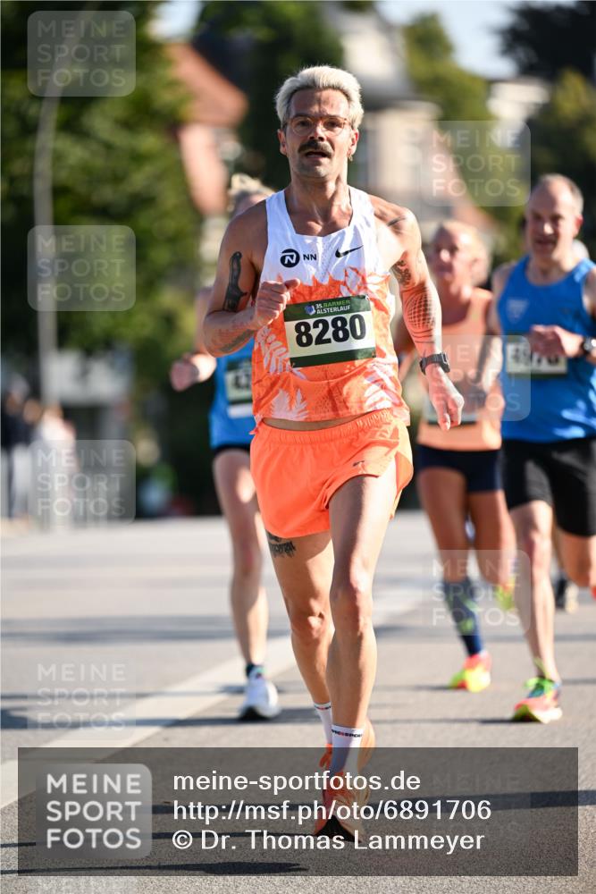 01.09.2024 - BARMER Alsterlauf Dr. Thomas Lammeyer http://msf.ph/oto/6891706 01.09.2024 09:22:33 Laufen 35, 8280 meine-sportfotos.de