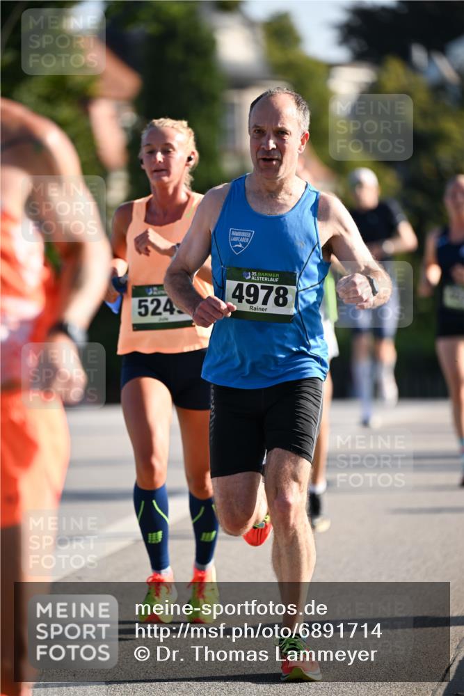 01.09.2024 - BARMER Alsterlauf Dr. Thomas Lammeyer http://msf.ph/oto/6891714 01.09.2024 09:22:34 Laufen 524, 35, 4978 meine-sportfotos.de