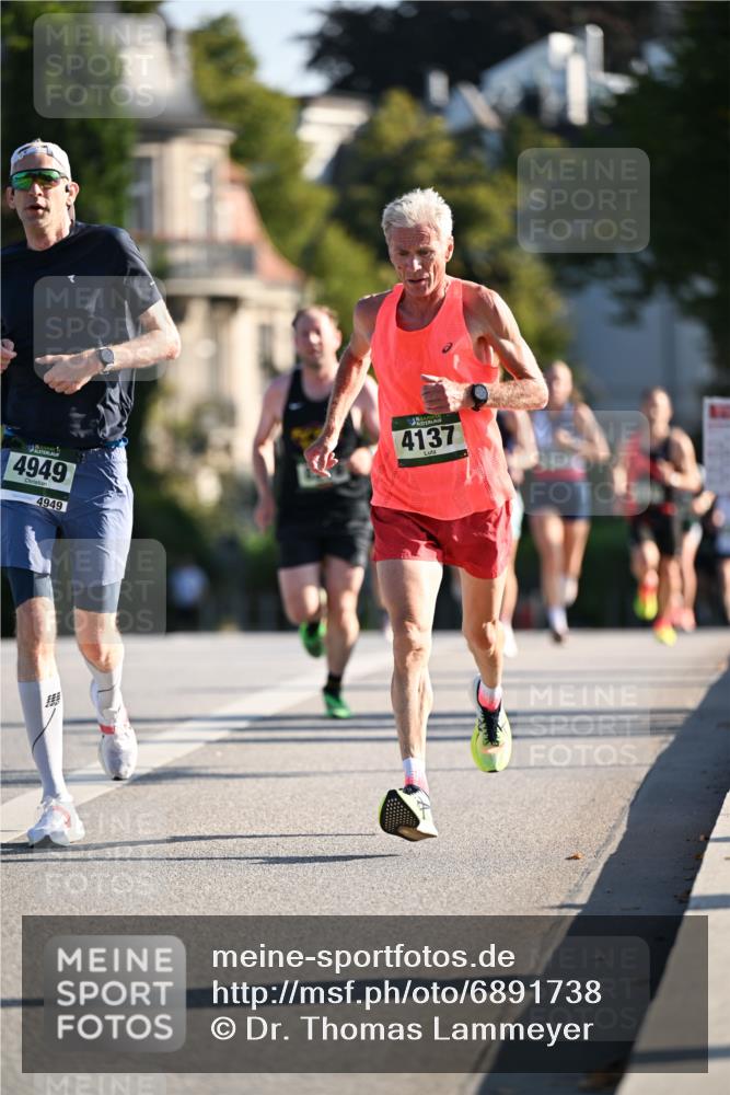 01.09.2024 - BARMER Alsterlauf Dr. Thomas Lammeyer http://msf.ph/oto/6891738 01.09.2024 09:22:37 Laufen 4949, 4949, 4137 meine-sportfotos.de