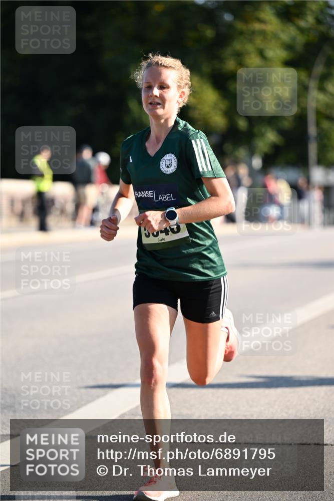 01.09.2024 - BARMER Alsterlauf Dr. Thomas Lammeyer http://msf.ph/oto/6891795 01.09.2024 09:22:47 Laufen  meine-sportfotos.de