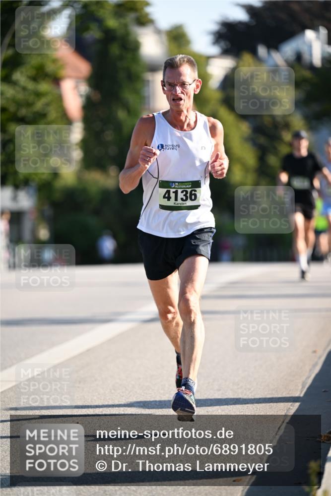 01.09.2024 - BARMER Alsterlauf Dr. Thomas Lammeyer http://msf.ph/oto/6891805 01.09.2024 09:22:49 Laufen 35, 4136 meine-sportfotos.de