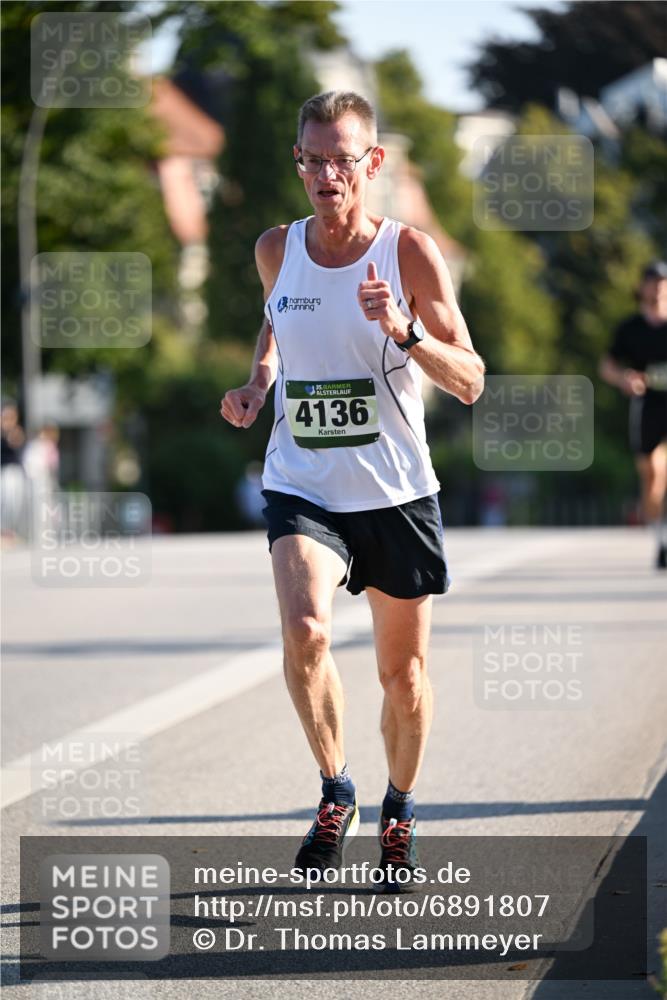 01.09.2024 - BARMER Alsterlauf Dr. Thomas Lammeyer http://msf.ph/oto/6891807 01.09.2024 09:22:49 Laufen 35, 4136 meine-sportfotos.de