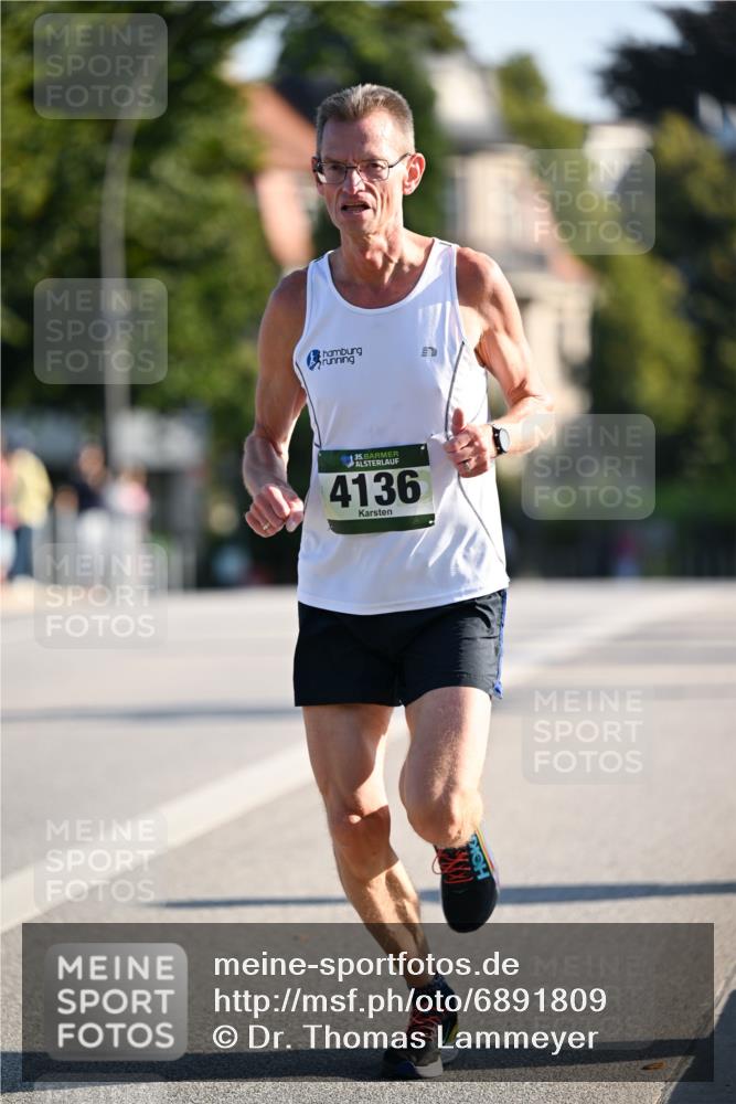 01.09.2024 - BARMER Alsterlauf Dr. Thomas Lammeyer http://msf.ph/oto/6891809 01.09.2024 09:22:50 Laufen 35, 4136 meine-sportfotos.de