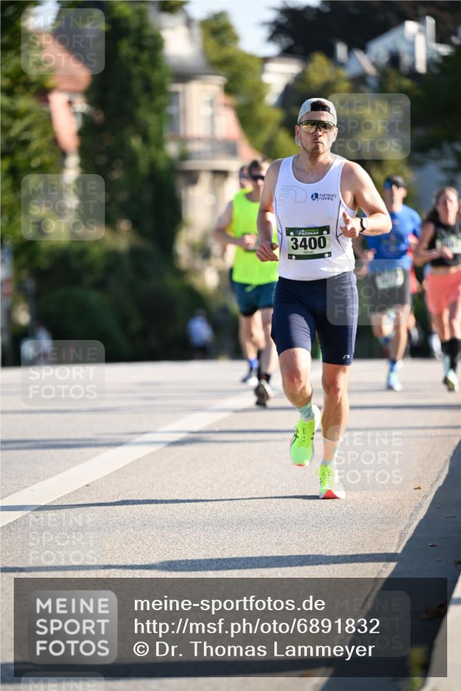 01.09.2024 - BARMER Alsterlauf Dr. Thomas Lammeyer http://msf.ph/oto/6891832 01.09.2024 09:22:56 Laufen 3400 meine-sportfotos.de