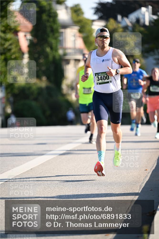 01.09.2024 - BARMER Alsterlauf Dr. Thomas Lammeyer http://msf.ph/oto/6891833 01.09.2024 09:22:57 Laufen 3400 meine-sportfotos.de