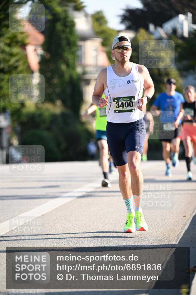 01.09.2024 - BARMER Alsterlauf Dr. Thomas Lammeyer http://msf.ph/oto/6891836 01.09.2024 09:22:57 Laufen 3400 meine-sportfotos.de