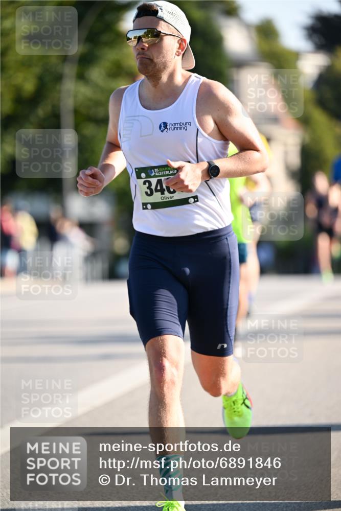 01.09.2024 - BARMER Alsterlauf Dr. Thomas Lammeyer http://msf.ph/oto/6891846 01.09.2024 09:22:58 Laufen 135, 340 meine-sportfotos.de
