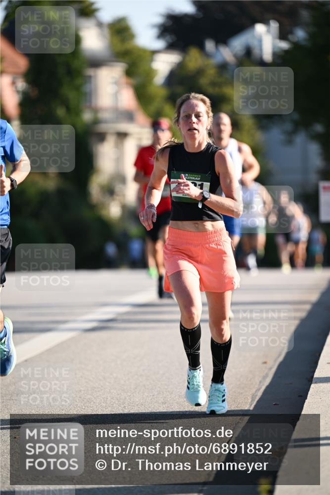 01.09.2024 - BARMER Alsterlauf Dr. Thomas Lammeyer http://msf.ph/oto/6891852 01.09.2024 09:23:00 Laufen 35 meine-sportfotos.de