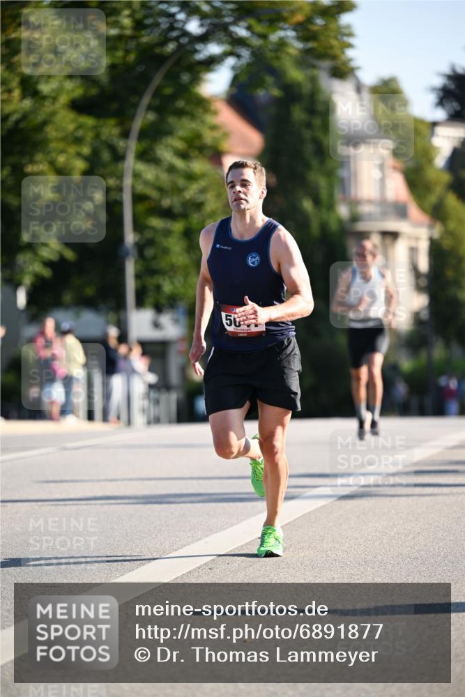 01.09.2024 - BARMER Alsterlauf Dr. Thomas Lammeyer http://msf.ph/oto/6891877 01.09.2024 09:23:05 Laufen 50 meine-sportfotos.de