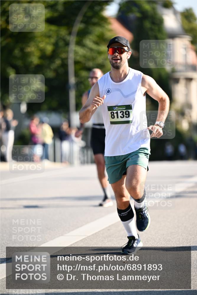 01.09.2024 - BARMER Alsterlauf Dr. Thomas Lammeyer http://msf.ph/oto/6891893 01.09.2024 09:23:07 Laufen 135, 8139 meine-sportfotos.de