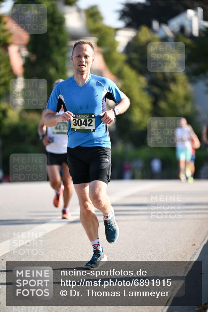 01.09.2024 - BARMER Alsterlauf Dr. Thomas Lammeyer http://msf.ph/oto/6891915 01.09.2024 09:23:11 Laufen 135, 3042 meine-sportfotos.de