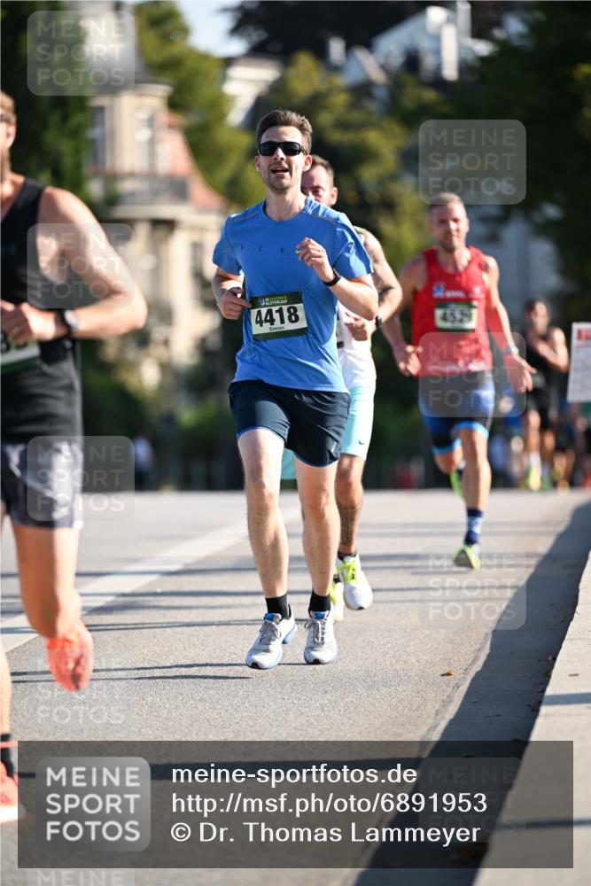01.09.2024 - BARMER Alsterlauf Dr. Thomas Lammeyer http://msf.ph/oto/6891953 01.09.2024 09:23:19 Laufen 4418 meine-sportfotos.de