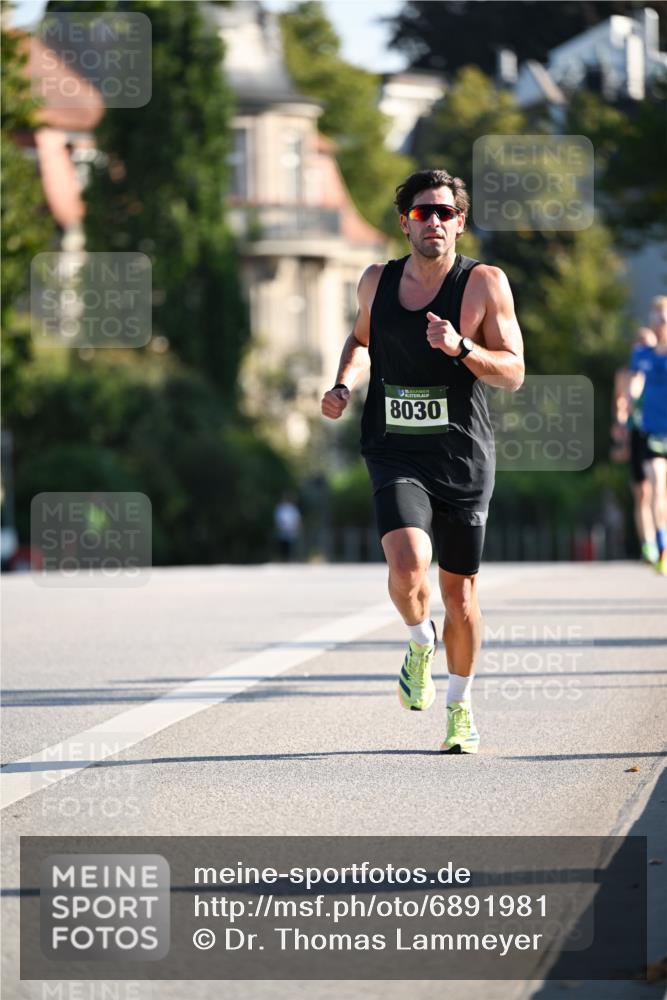 01.09.2024 - BARMER Alsterlauf Dr. Thomas Lammeyer http://msf.ph/oto/6891981 01.09.2024 09:23:26 Laufen 8030 meine-sportfotos.de