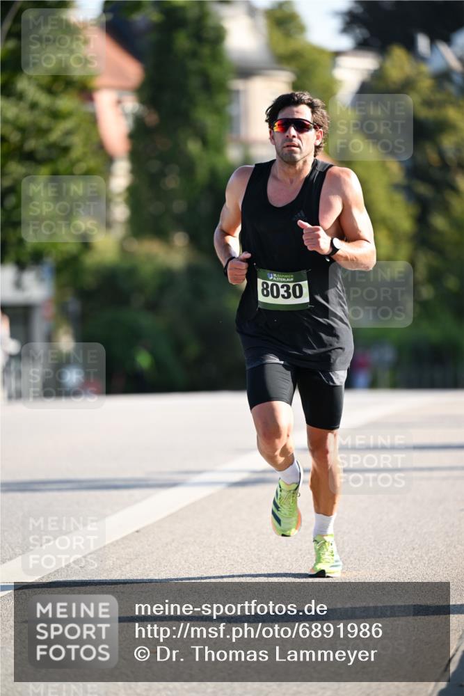 01.09.2024 - BARMER Alsterlauf Dr. Thomas Lammeyer http://msf.ph/oto/6891986 01.09.2024 09:23:27 Laufen 35, 8030 meine-sportfotos.de