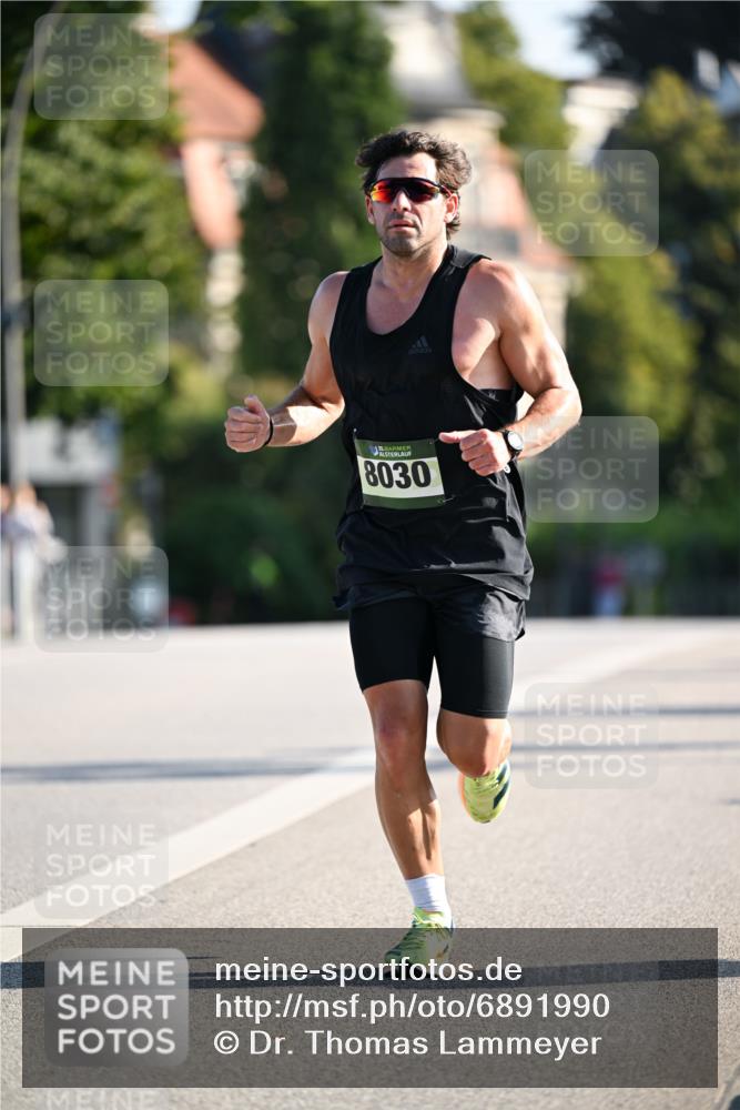 01.09.2024 - BARMER Alsterlauf Dr. Thomas Lammeyer http://msf.ph/oto/6891990 01.09.2024 09:23:27 Laufen 5, 8030 meine-sportfotos.de