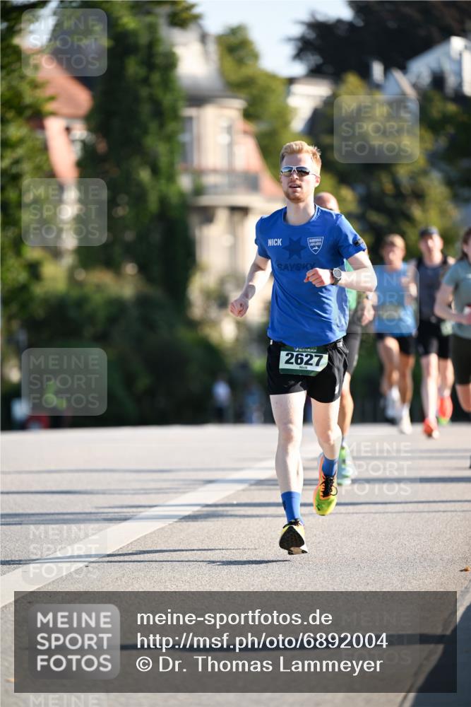 01.09.2024 - BARMER Alsterlauf Dr. Thomas Lammeyer http://msf.ph/oto/6892004 01.09.2024 09:23:31 Laufen 2627 meine-sportfotos.de