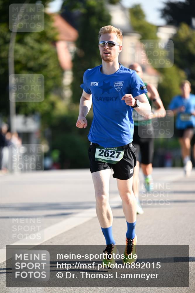 01.09.2024 - BARMER Alsterlauf Dr. Thomas Lammeyer http://msf.ph/oto/6892015 01.09.2024 09:23:32 Laufen 2627 meine-sportfotos.de
