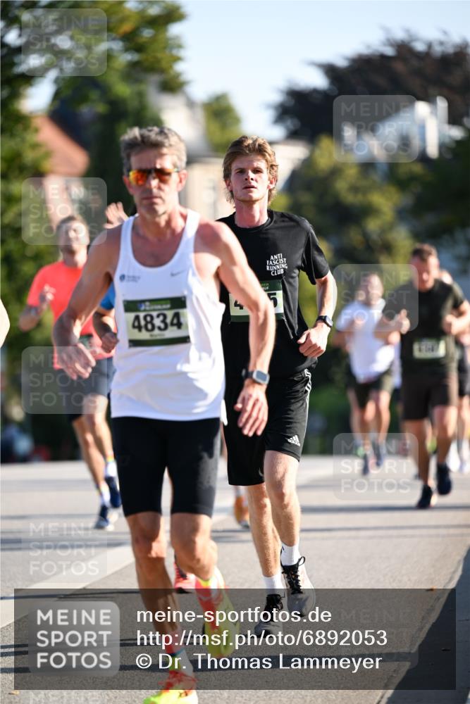 01.09.2024 - BARMER Alsterlauf Dr. Thomas Lammeyer http://msf.ph/oto/6892053 01.09.2024 09:23:40 Laufen 4834, 5 meine-sportfotos.de