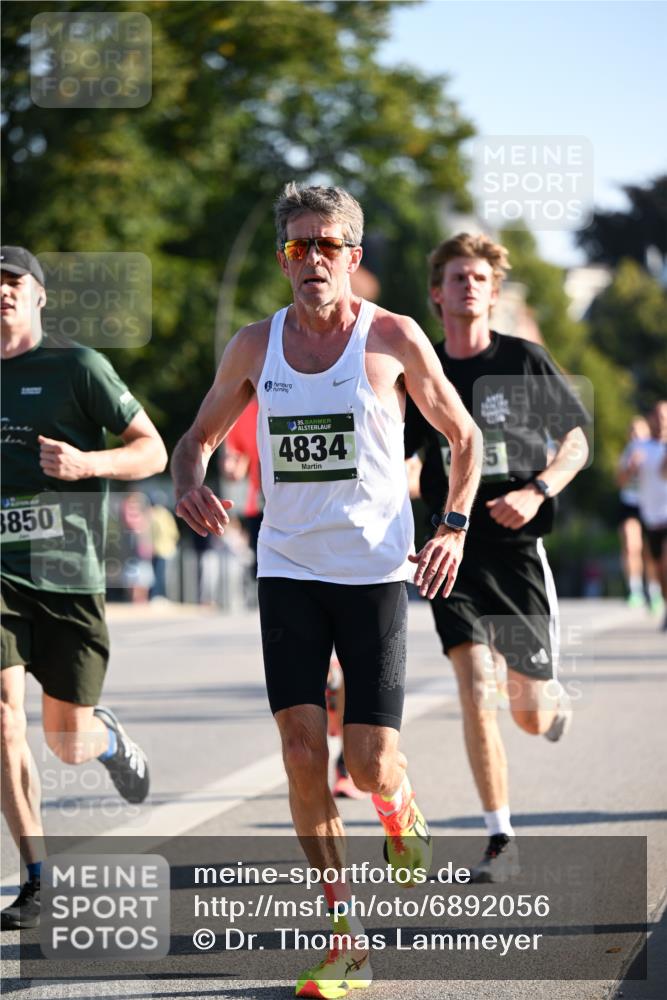 01.09.2024 - BARMER Alsterlauf Dr. Thomas Lammeyer http://msf.ph/oto/6892056 01.09.2024 09:23:40 Laufen 3850, 35, 4834 meine-sportfotos.de