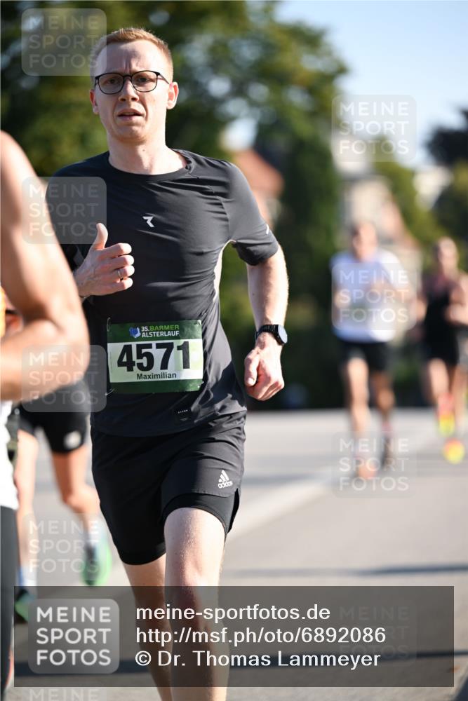 01.09.2024 - BARMER Alsterlauf Dr. Thomas Lammeyer http://msf.ph/oto/6892086 01.09.2024 09:23:46 Laufen 35, 4571 meine-sportfotos.de