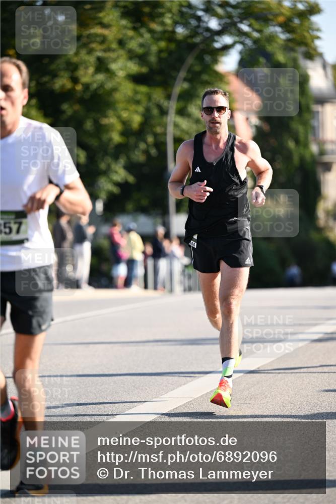 01.09.2024 - BARMER Alsterlauf Dr. Thomas Lammeyer http://msf.ph/oto/6892096 01.09.2024 09:23:49 Laufen 157, 844 meine-sportfotos.de