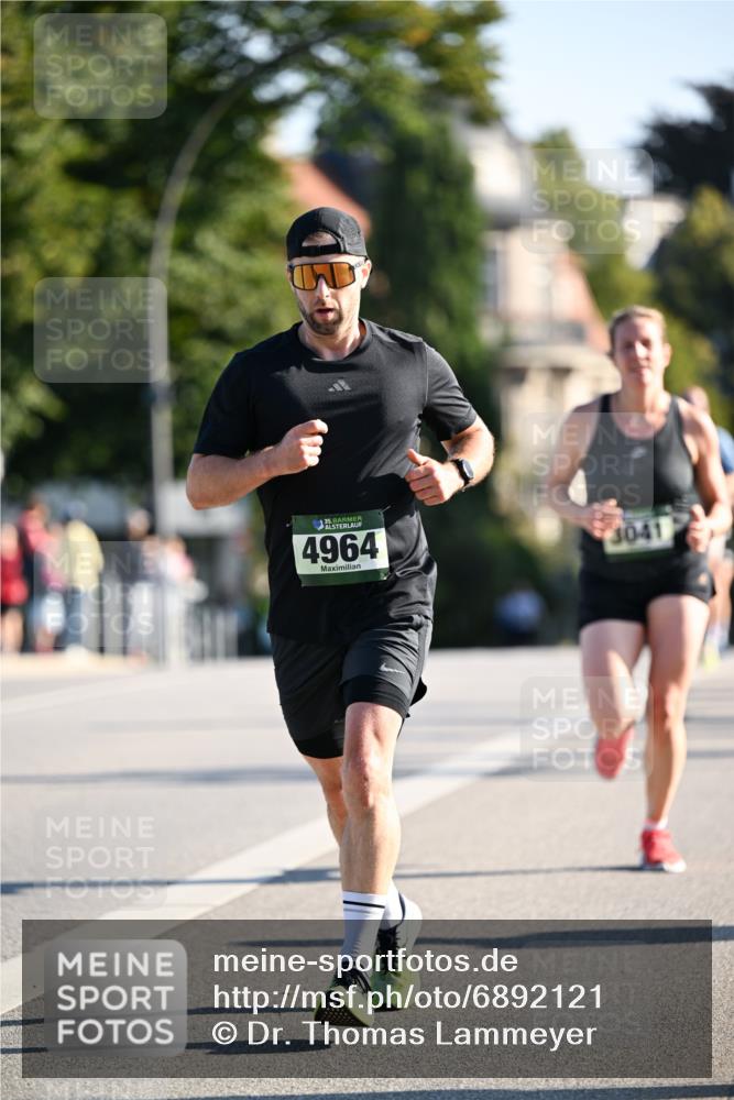 01.09.2024 - BARMER Alsterlauf Dr. Thomas Lammeyer http://msf.ph/oto/6892121 01.09.2024 09:23:53 Laufen 35, 4964, 3041 meine-sportfotos.de