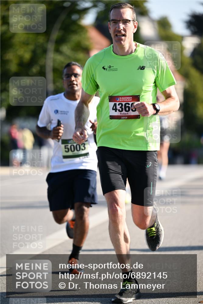 01.09.2024 - BARMER Alsterlauf Dr. Thomas Lammeyer http://msf.ph/oto/6892145 01.09.2024 09:23:57 Laufen 5003, 35, 4366 meine-sportfotos.de