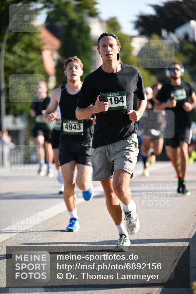 01.09.2024 - BARMER Alsterlauf Dr. Thomas Lammeyer http://msf.ph/oto/6892156 01.09.2024 09:23:58 Laufen 4943, 35, 194 meine-sportfotos.de