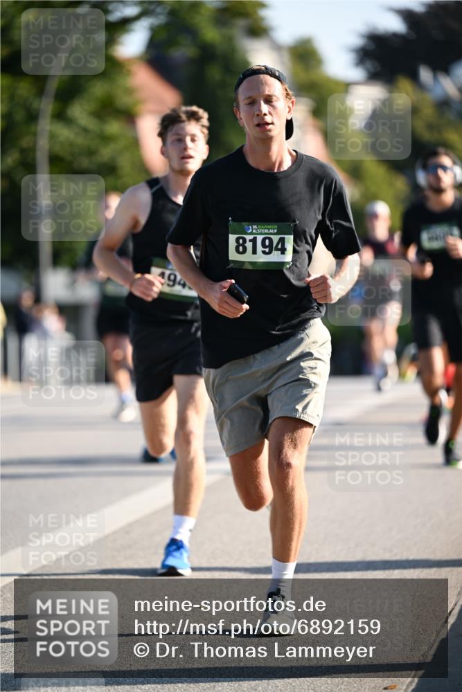 01.09.2024 - BARMER Alsterlauf Dr. Thomas Lammeyer http://msf.ph/oto/6892159 01.09.2024 09:23:59 Laufen 494, 35, 8194 meine-sportfotos.de