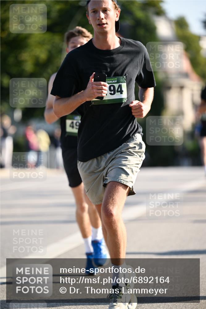 01.09.2024 - BARMER Alsterlauf Dr. Thomas Lammeyer http://msf.ph/oto/6892164 01.09.2024 09:23:59 Laufen 49, 94 meine-sportfotos.de