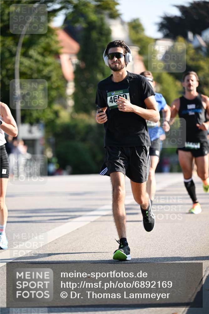 01.09.2024 - BARMER Alsterlauf Dr. Thomas Lammeyer http://msf.ph/oto/6892169 01.09.2024 09:24:00 Laufen 35, 466 meine-sportfotos.de