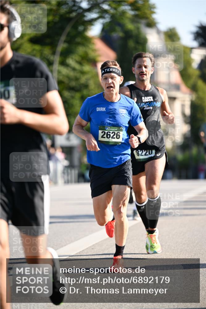 01.09.2024 - BARMER Alsterlauf Dr. Thomas Lammeyer http://msf.ph/oto/6892179 01.09.2024 09:24:02 Laufen 35, 2626, 8220 meine-sportfotos.de