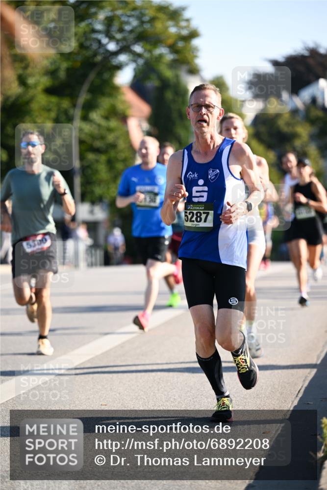 01.09.2024 - BARMER Alsterlauf Dr. Thomas Lammeyer http://msf.ph/oto/6892208 01.09.2024 09:24:07 Laufen 5300, 135, 5287, 1921 meine-sportfotos.de