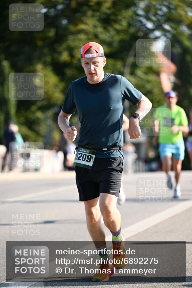 01.09.2024 - BARMER Alsterlauf Dr. Thomas Lammeyer http://msf.ph/oto/6892275 01.09.2024 09:24:19 Laufen 35, 8209 meine-sportfotos.de