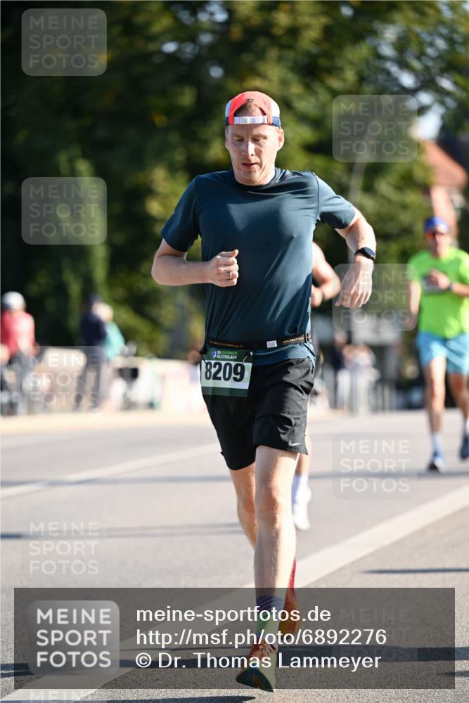 01.09.2024 - BARMER Alsterlauf Dr. Thomas Lammeyer http://msf.ph/oto/6892276 01.09.2024 09:24:19 Laufen 35, 8209 meine-sportfotos.de