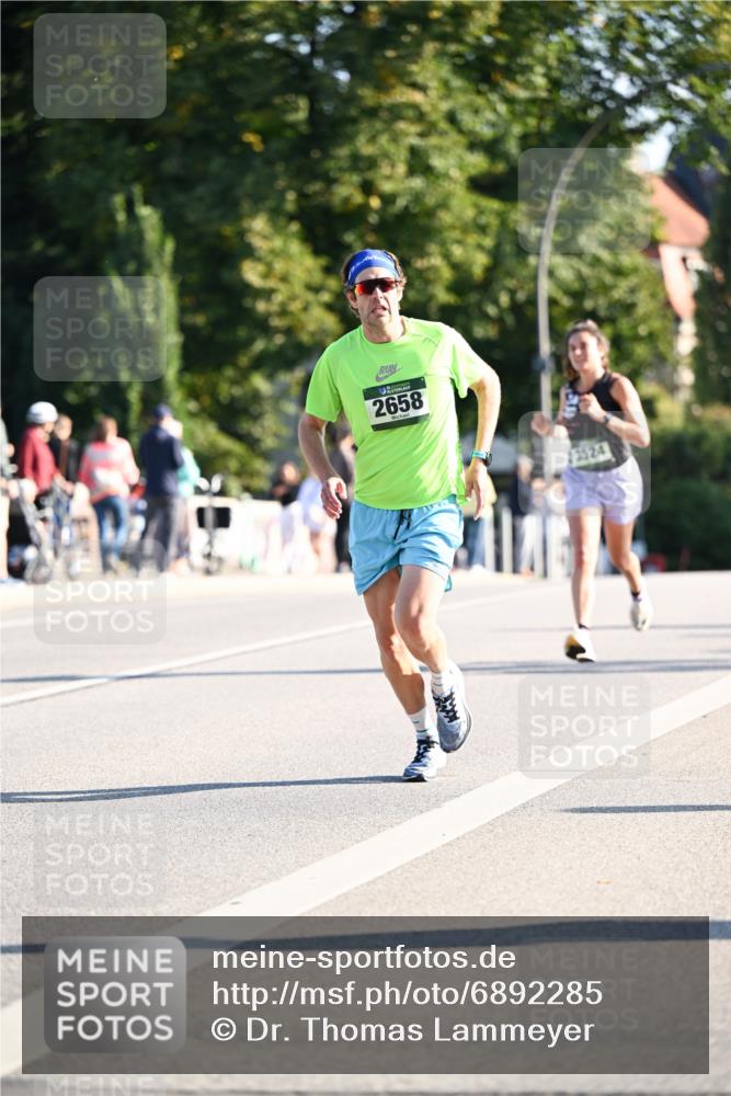 01.09.2024 - BARMER Alsterlauf Dr. Thomas Lammeyer http://msf.ph/oto/6892285 01.09.2024 09:24:21 Laufen 2658, 13524 meine-sportfotos.de