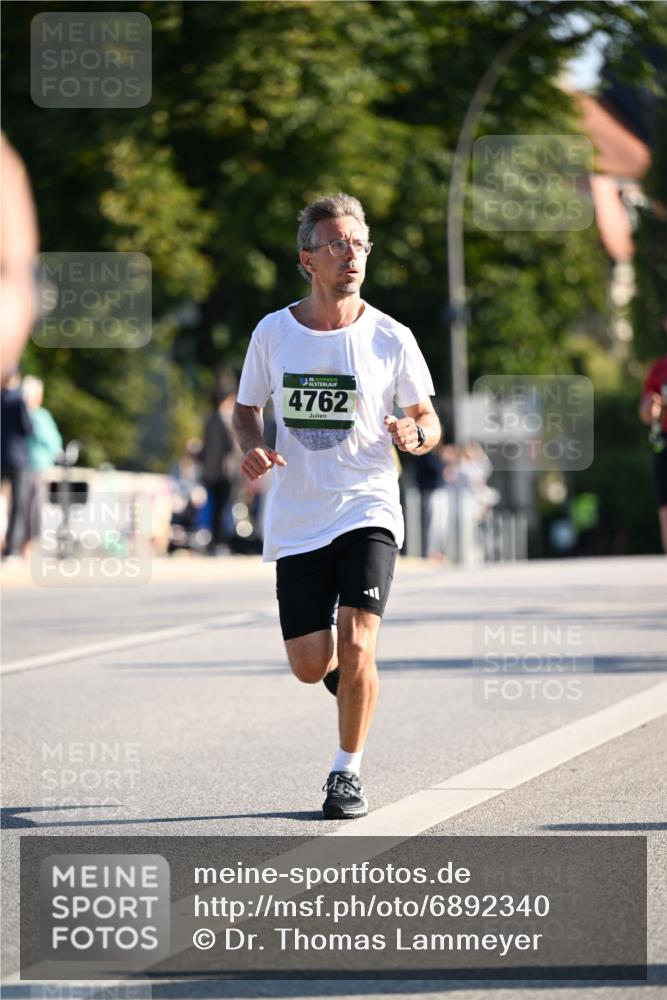 01.09.2024 - BARMER Alsterlauf Dr. Thomas Lammeyer http://msf.ph/oto/6892340 01.09.2024 09:24:32 Laufen 35, 4762 meine-sportfotos.de