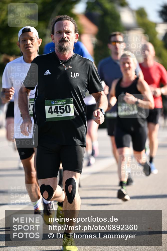 01.09.2024 - BARMER Alsterlauf Dr. Thomas Lammeyer http://msf.ph/oto/6892360 01.09.2024 09:24:35 Laufen 16, 35, 4450, 3463 meine-sportfotos.de