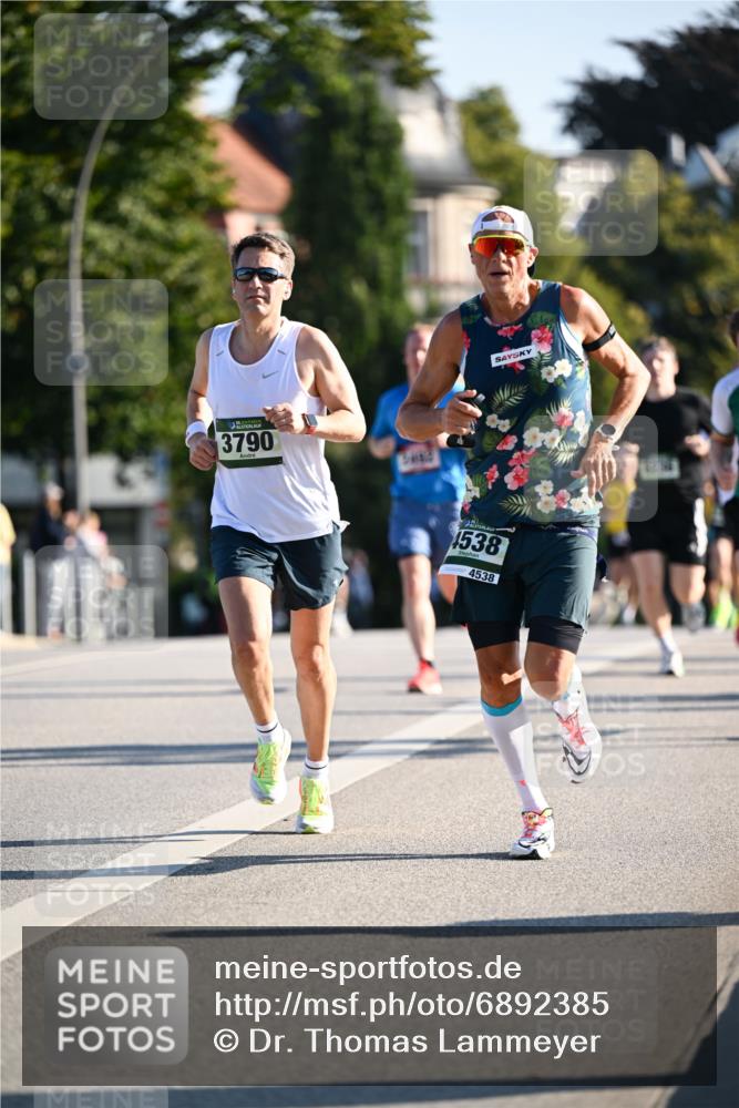 01.09.2024 - BARMER Alsterlauf Dr. Thomas Lammeyer http://msf.ph/oto/6892385 01.09.2024 09:24:39 Laufen 3790, 538, 4538 meine-sportfotos.de