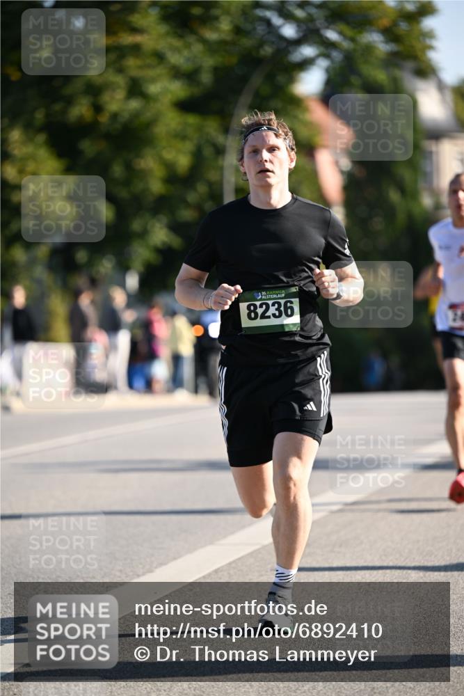 01.09.2024 - BARMER Alsterlauf Dr. Thomas Lammeyer http://msf.ph/oto/6892410 01.09.2024 09:24:43 Laufen 8236, 24 meine-sportfotos.de