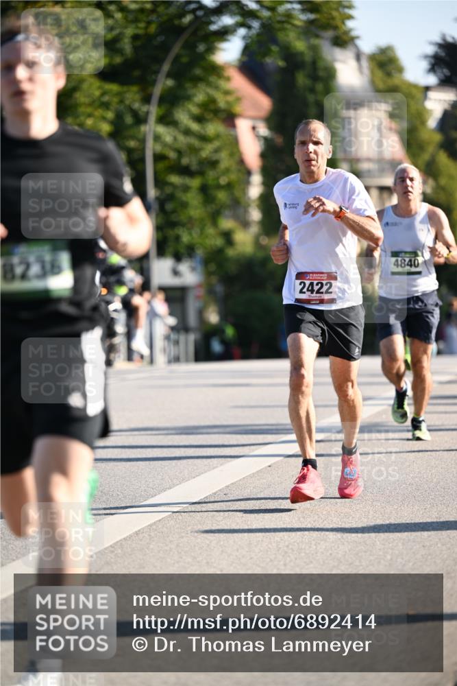 01.09.2024 - BARMER Alsterlauf Dr. Thomas Lammeyer http://msf.ph/oto/6892414 01.09.2024 09:24:44 Laufen 8236, 2422, 4840 meine-sportfotos.de