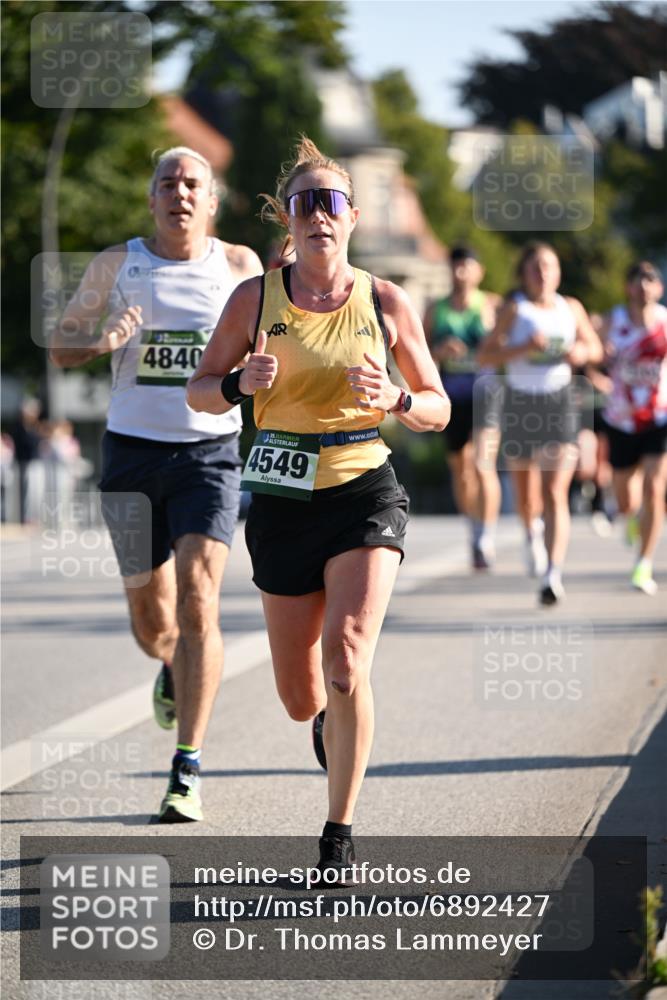 01.09.2024 - BARMER Alsterlauf Dr. Thomas Lammeyer http://msf.ph/oto/6892427 01.09.2024 09:24:46 Laufen 4840, 4549 meine-sportfotos.de